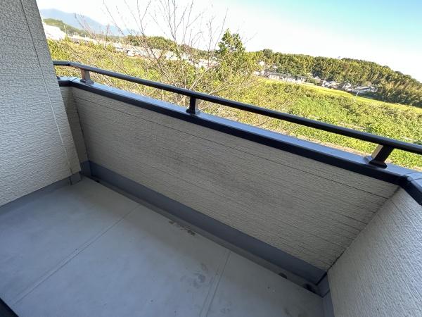 ファミール頴田