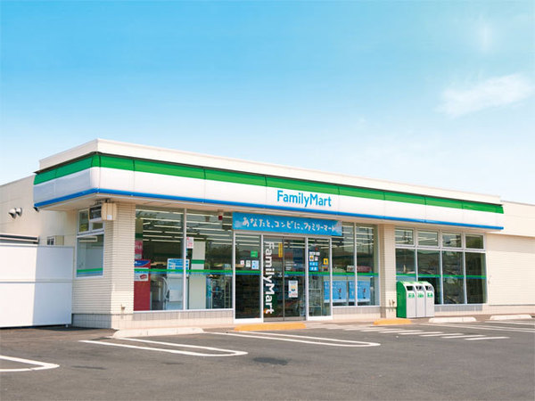 オークマンション立岩(ファミリーマートJR新飯塚駅店)