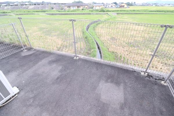 田川郡香春町大字中津原のアパート