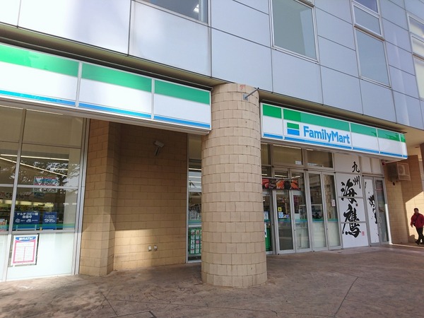 エンクレストベイサイド通り(ファミリーマートベイサイドプレイス店)