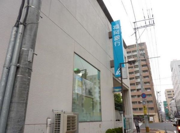 エンクレストベイサイド通り(福岡銀行奈良屋町支店)