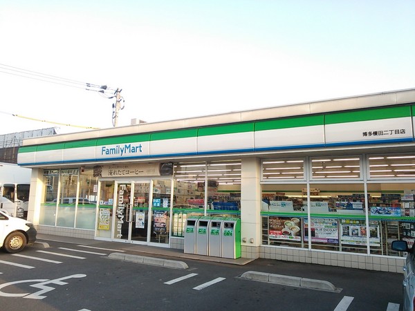 レシェンテヴィラ東福岡(ファミリーマート博多榎田二丁目店)