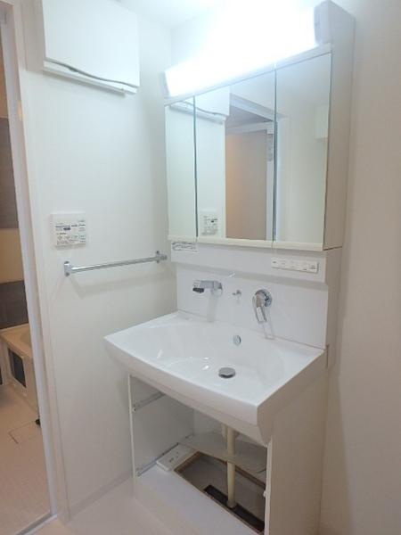 ホワイトアゲート博多