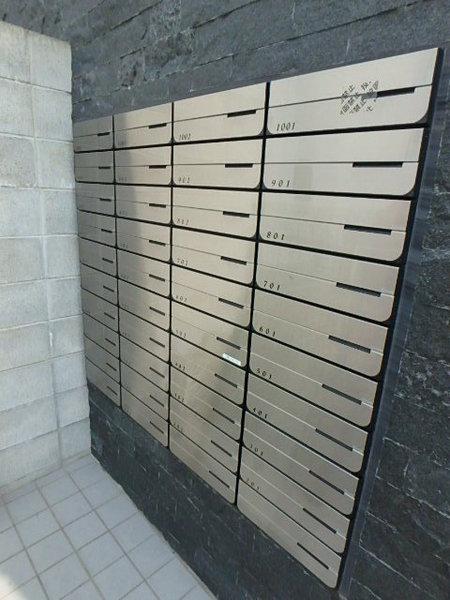 ホワイトアゲート博多