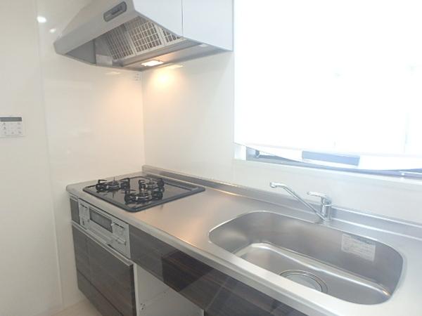 ホワイトアゲート博多