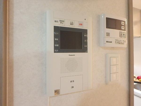 ネストピア県庁口駅前