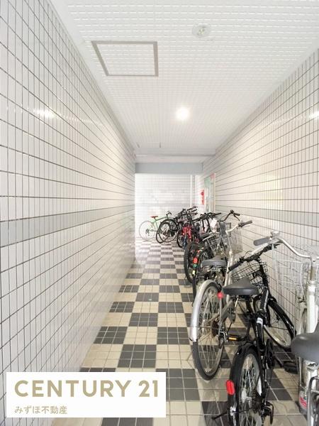 リュミエール空港前