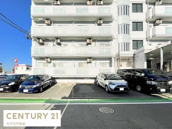 リュミエール空港前