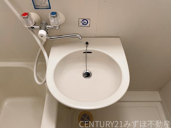 リュミエール空港前