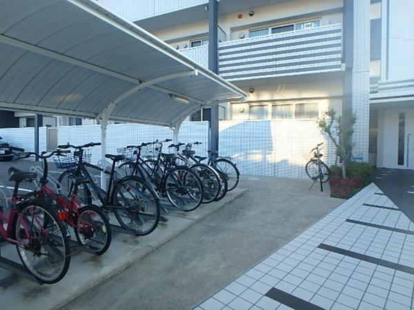 プロニティ空港前