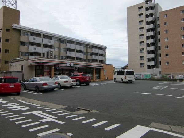 エンクレスト博多駅南CELES(セブンイレブン博多山王1丁目店)