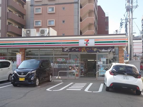 モダンパラッツォ博多riva１(セブンイレブン博多駅東3丁目店)