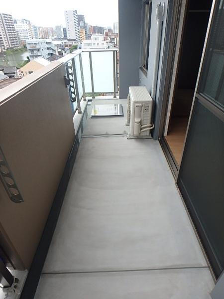 レフィナード博多