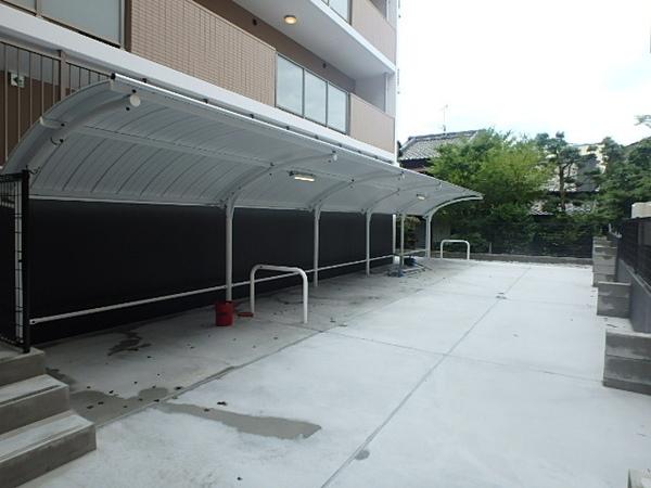 レフィナード博多