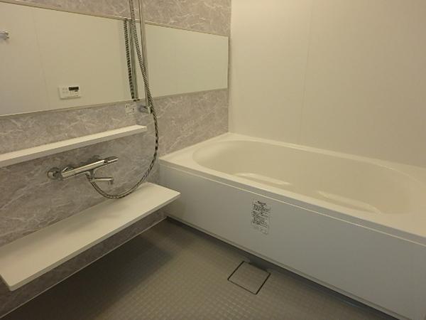 レフィナード博多