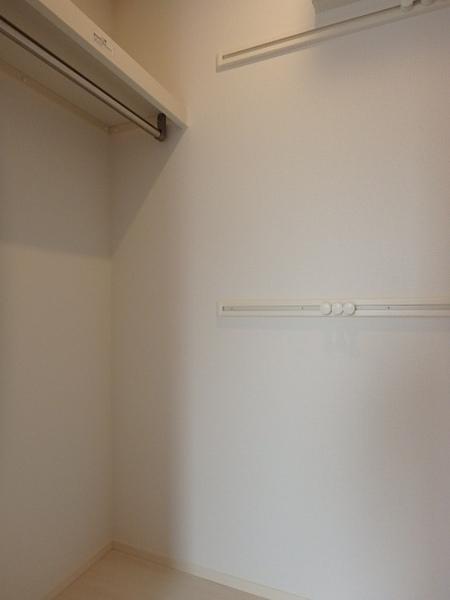 D-room博多駅南弐番館