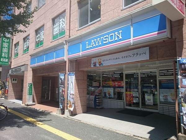 エルヴィータ駅南(ローソン筑紫通比恵町店)