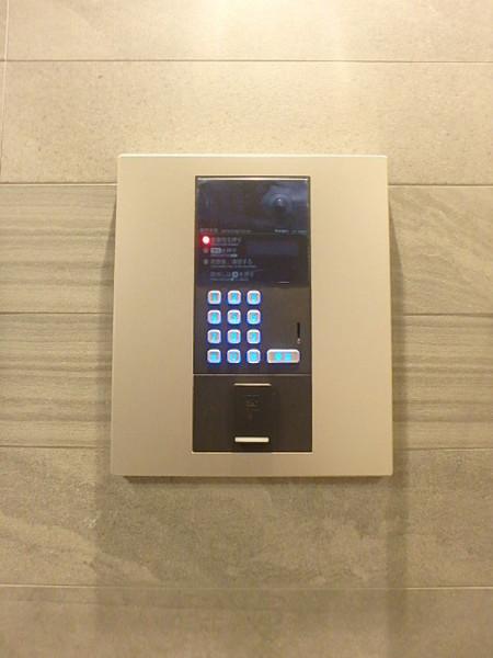 エルヴィータ駅南