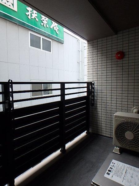 エルヴィータ駅南