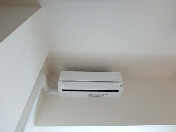 エルヴィータ駅南