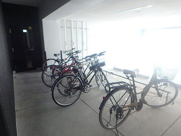 リヴァイン博多駅南