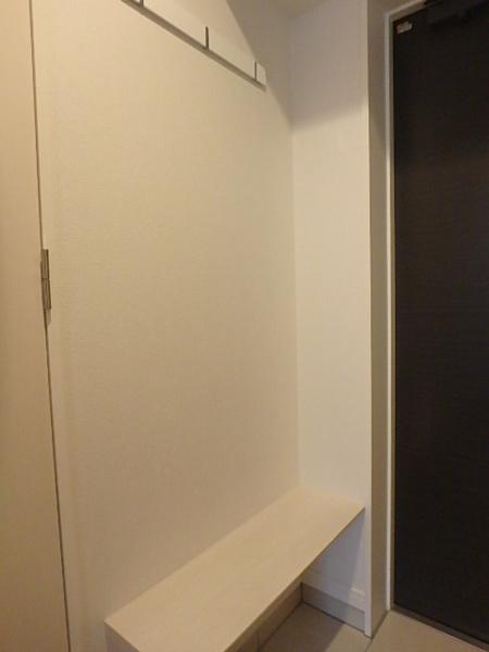 エンクレスト空港通り