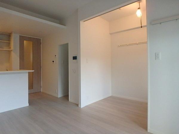 エンクレスト空港通り