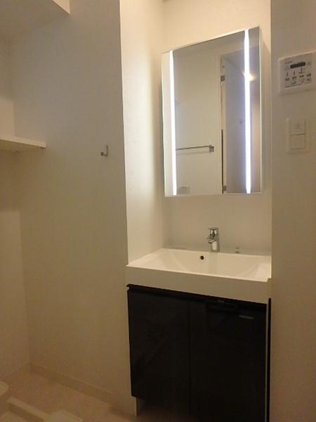 エンクレスト空港通り