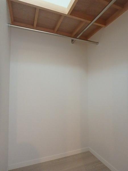 エンクレスト空港通り