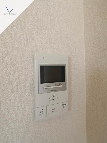 クリスタルビル