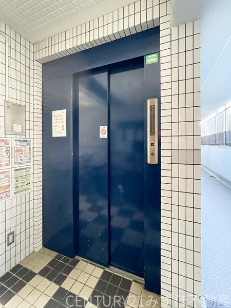 リュミエール空港前