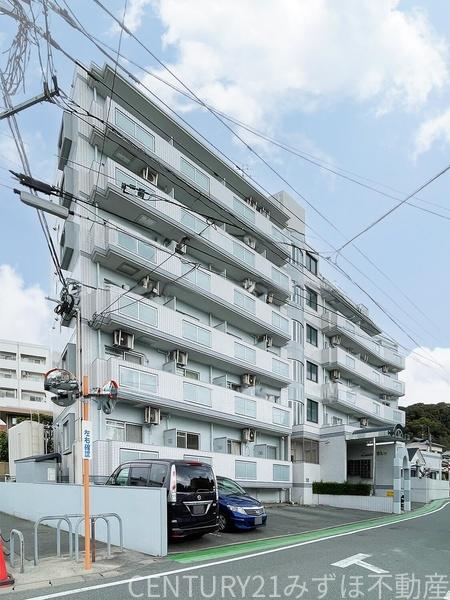 リュミエール空港前