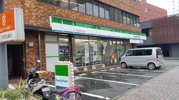 プレーヌ博多(ファミリーマート博多堅粕3丁目店)