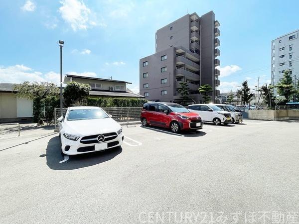 カメリアビル(駐車場)