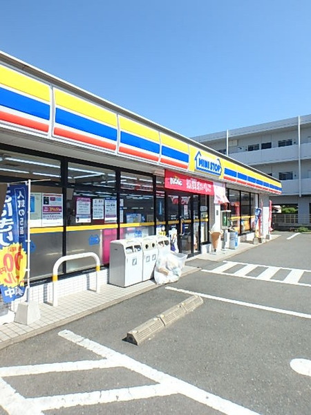 プラトウズ名島(ミニストップ名島2丁目店)