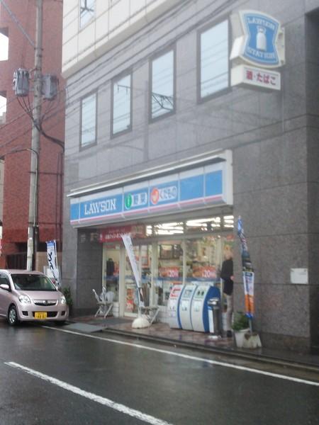 リファレンス博多駅前(ローソン博多駅西店)