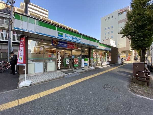 エトゥール博多駅前(ファミリーマート博多住吉公園前店)