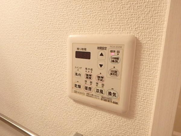 アクアシティ大博通