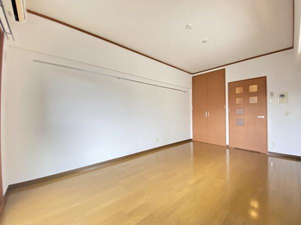 ロイヤル博多駅東84