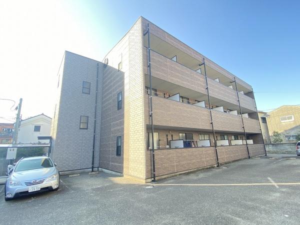 アンプルールフェール18