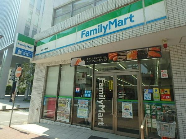 ラクラス呉服町(ファミリーマート博多冷泉町店)