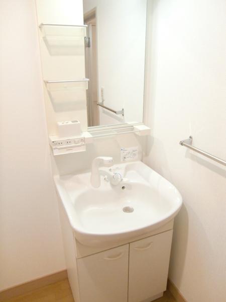 ハイツ・ルミエールペッティ