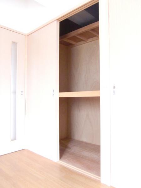 ハイツ・ルミエールペッティ