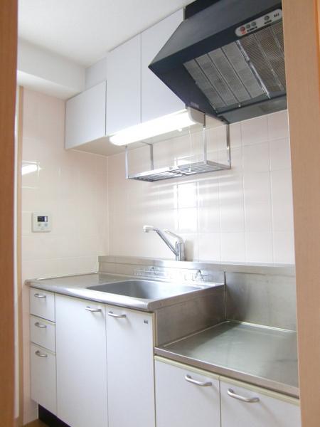 ハイツ・ルミエールペッティ