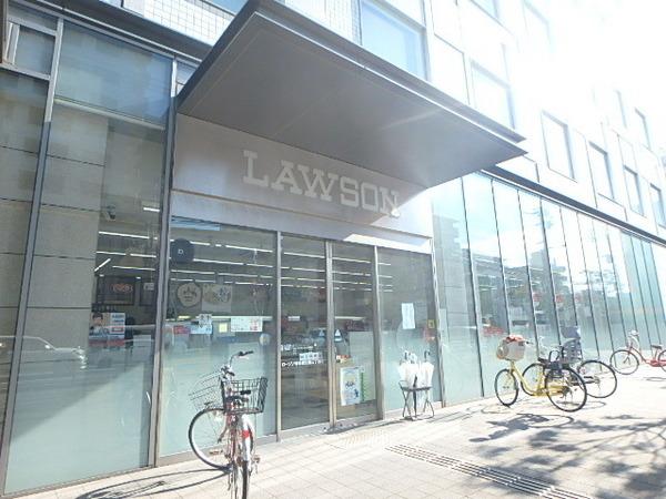 アヴニール東比恵(ローソン博多東比恵3丁目店)