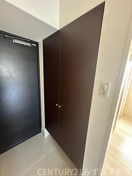 ベネフィス博多南グランスウィート(玄関)