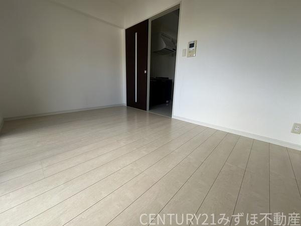 ベネフィス博多南グランスウィート(リビング)