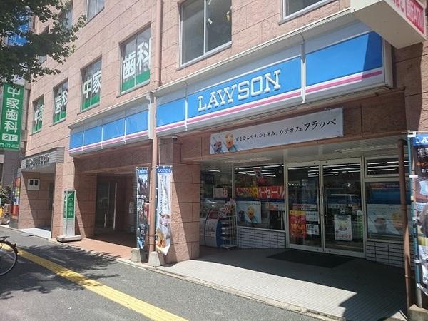 山王ハイツ(ローソン筑紫通比恵町店)