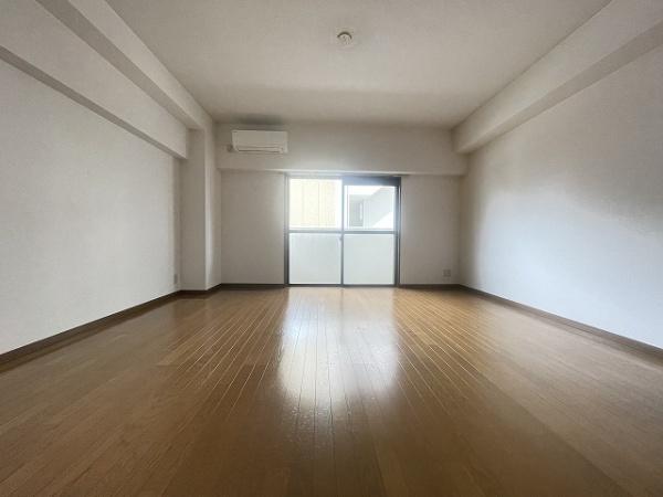 ソレイユ博多駅南(リビング)