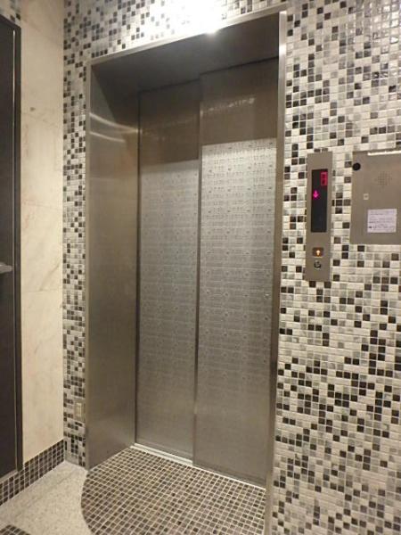 レキシントンスクエア駅南